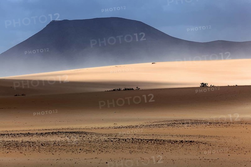 Sandstorm in the sand dunes