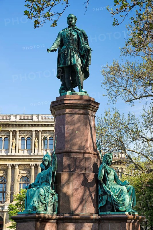 Szechenyi statue in front of the Hungarian Academy of Sciences