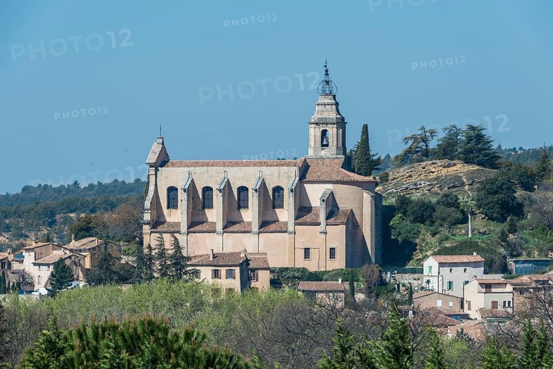 Church of St-Pierre de Bedoin