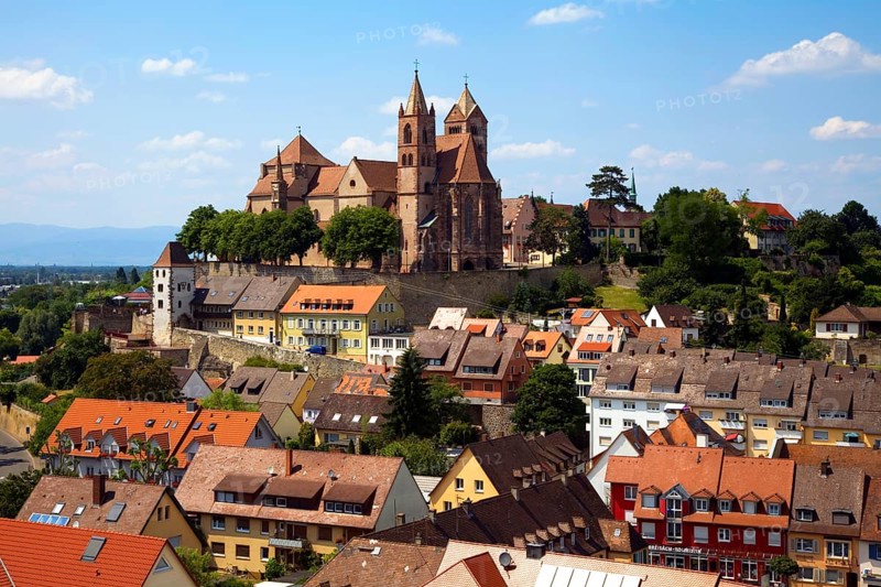 View from Eckhartsberg onto the historic centre with the Roman minster of St. Stephan