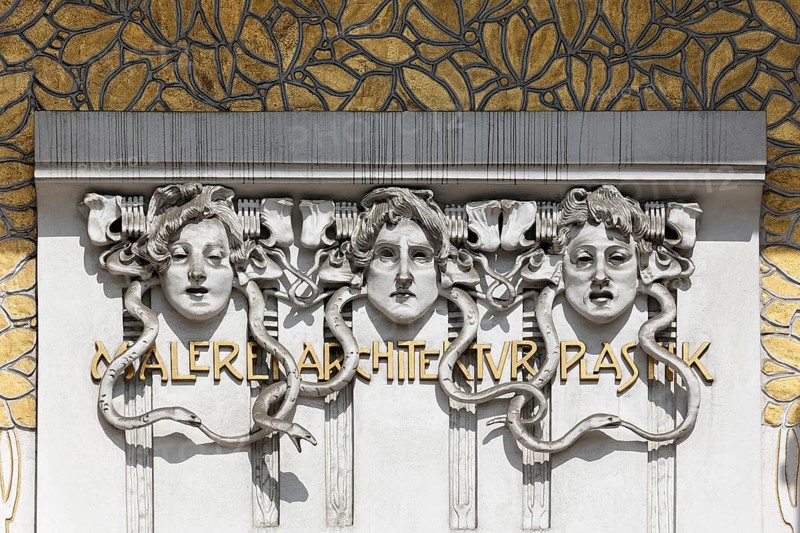 Three women's faces on the Secession building for Contemporary Art