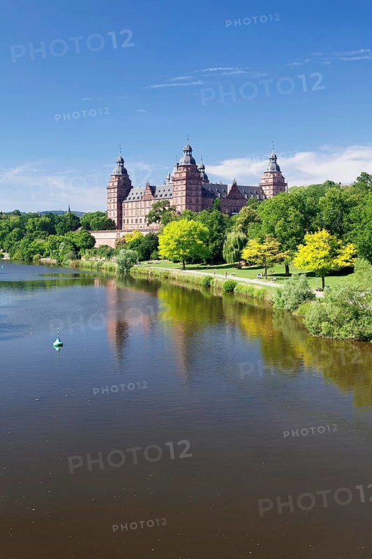 Johannisburg Castle by the river Main