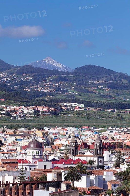 View of San Cristobal de La Laguna to Teide