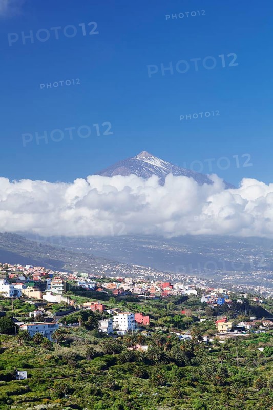 View over the Orotava Valley on the Pico deTeide