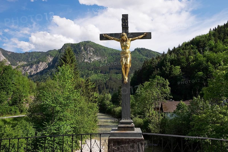 Crucifix on the Topperbrucke bridge