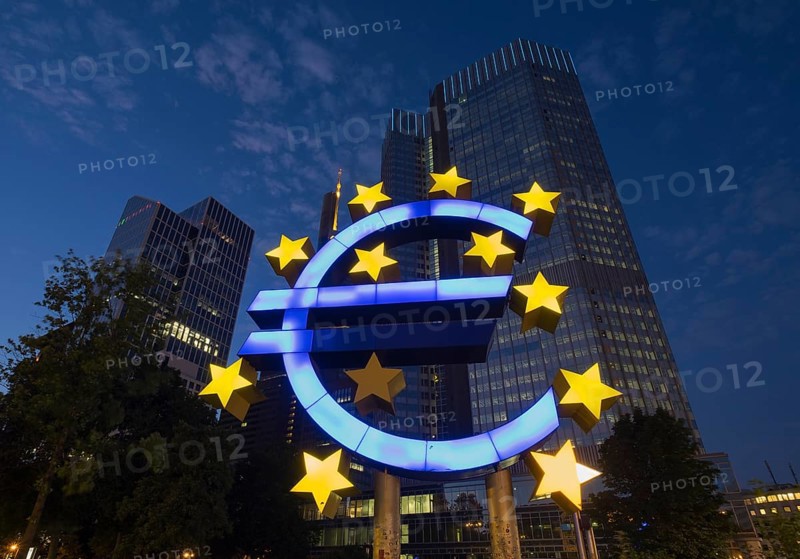 Euro sculpture