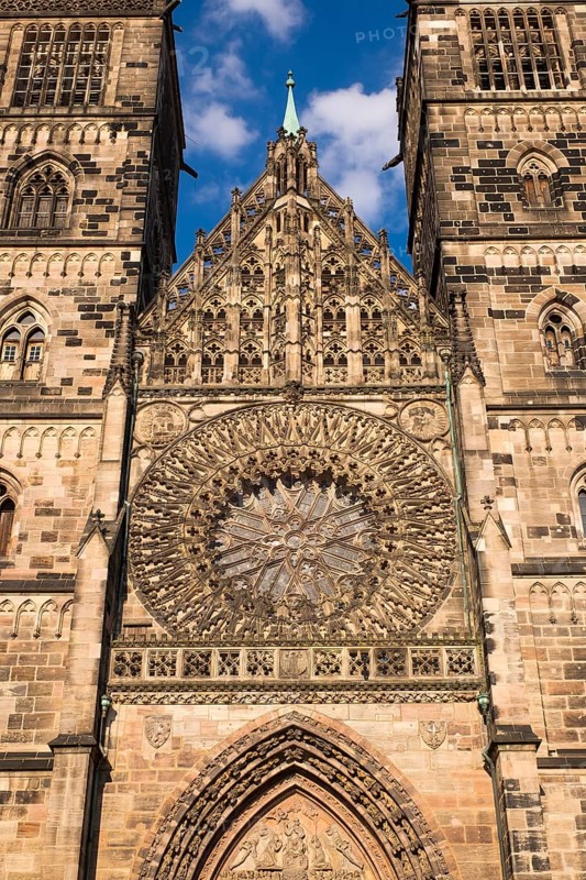 West facade of St. Lorenz church