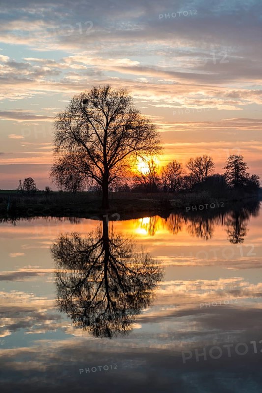 Evening mood at the Havel canal