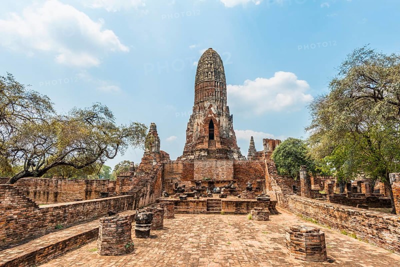 Ruins of Buddhist temple Tha Wa Su Kri