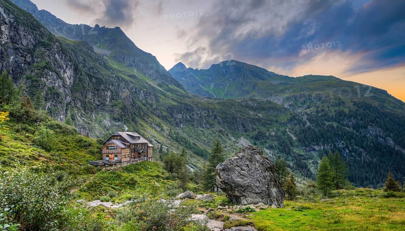 Gollinghutte mountain hut