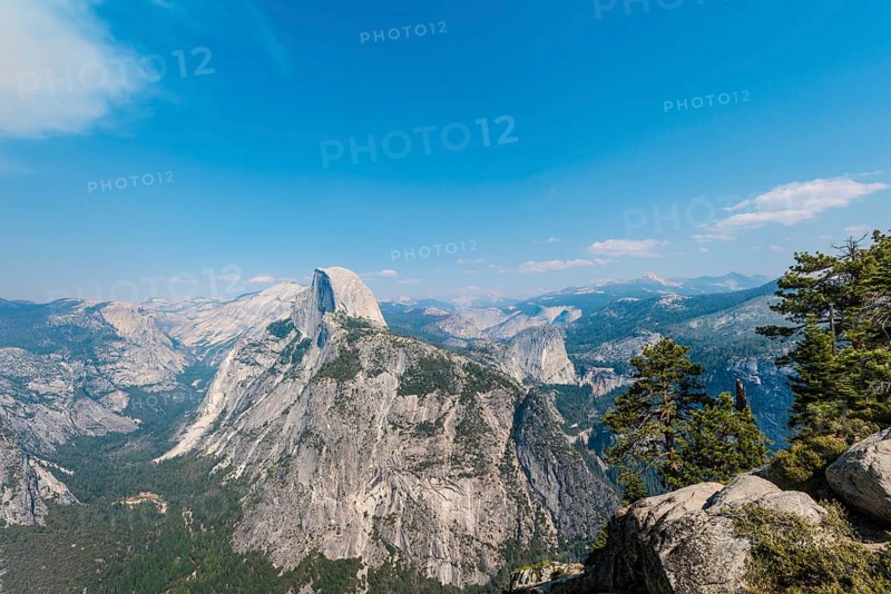 View from Glacier Point to the Yosemite Valley with Half Dome