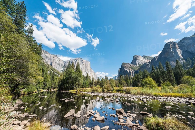 Valley View overlooking El Capitan and Merced River
