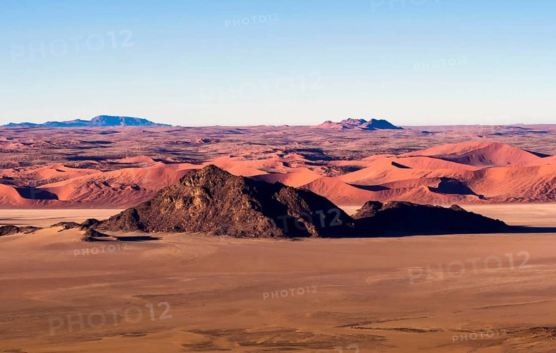 Tsaris Mountains