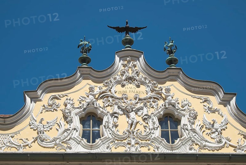 Gable on Haus zum Falken house