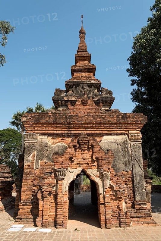 Stupa at Yadana Hsemee or Yadana Hsimi