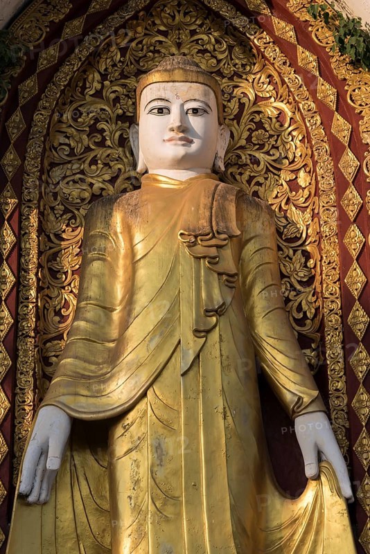 Buddha statue at Laymyatnar Pagoda