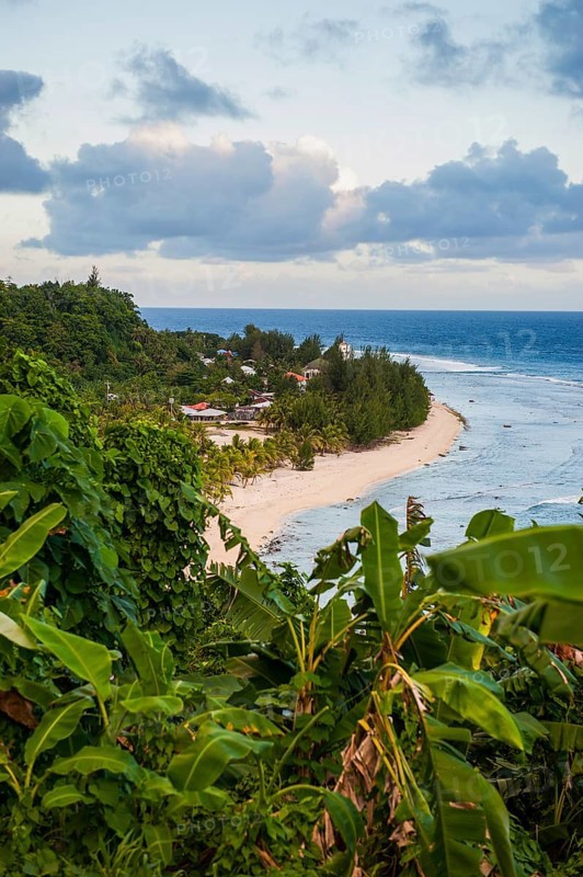 Tau Island