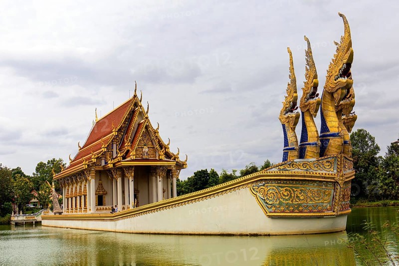 Wat Sa Suk Prasan temple ship in Wat Ban Na Muang