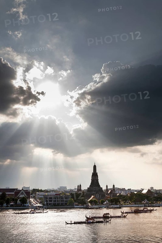 Hole in the clouds