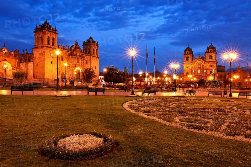 Cathedral and church Iglesia Compania de Jesus at dawn