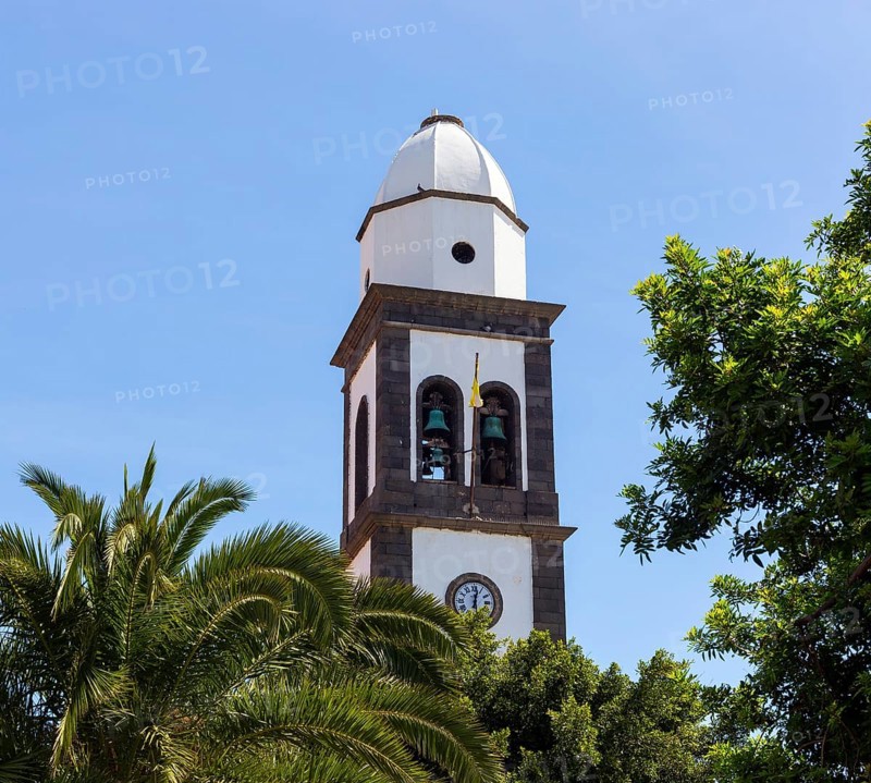Tower of the Iglesia de San Gines church