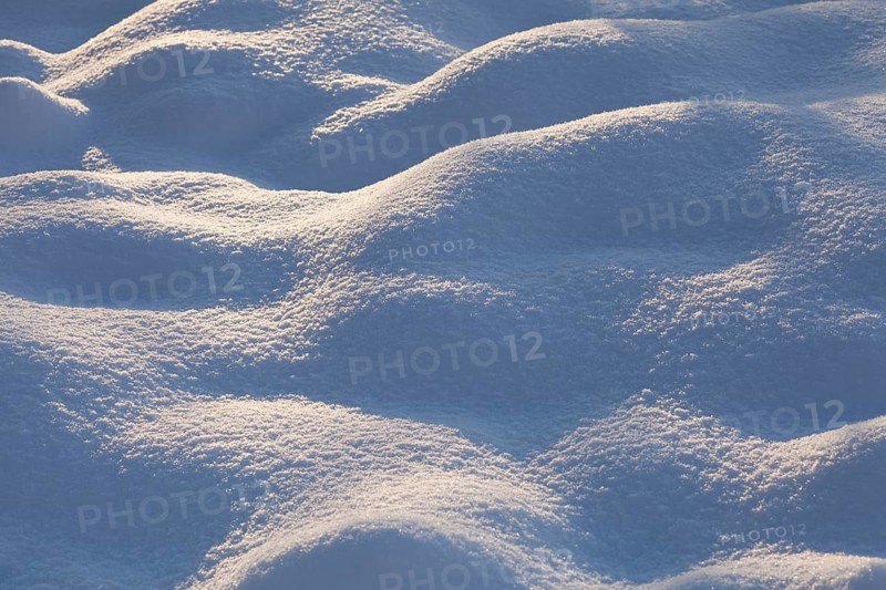Fresh snow with indirect lighting