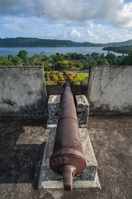 One of the cannons of Fort Belgica