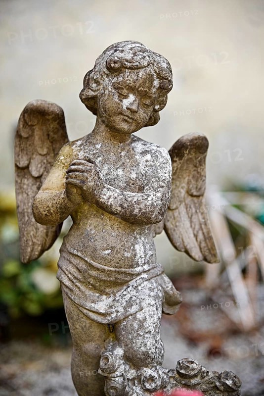 Angel figure