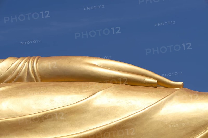 Giant Buddha statue