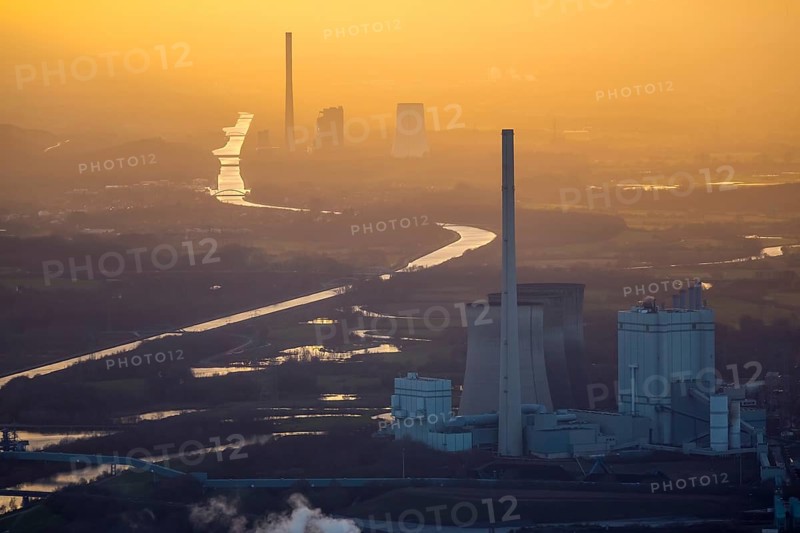 Gersteinwerk power plant in front
