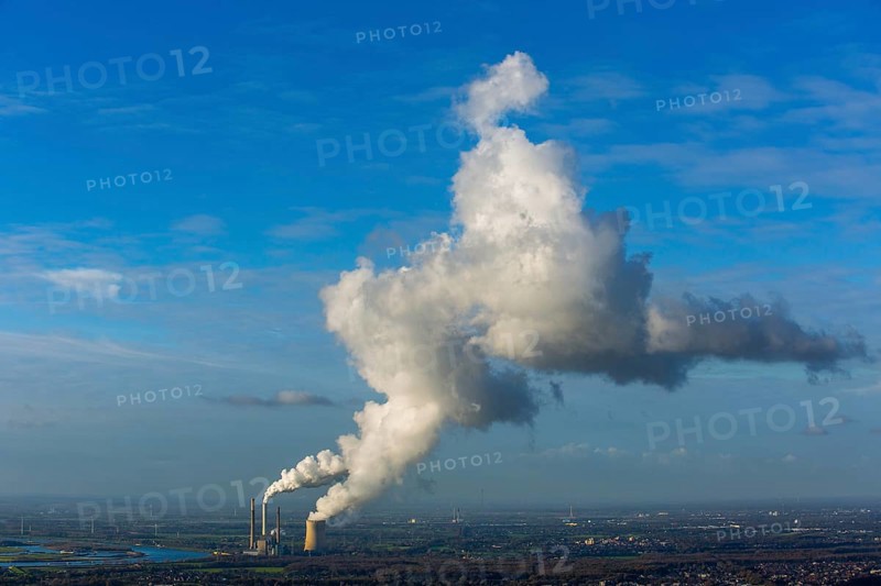 Kraftwerk Voerde coal power plant on the Rhine