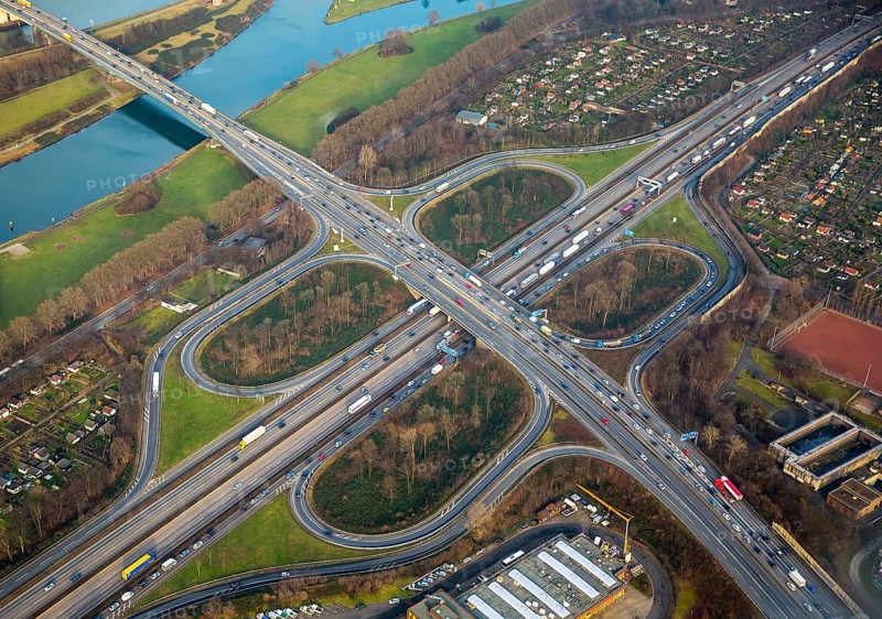 Motorway junction A40 and A59
