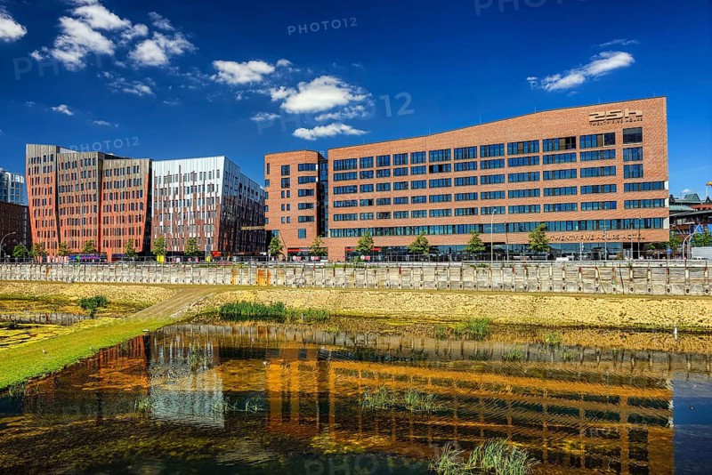 Sumatrakontor and 25h-Hotel in Uberseequartier in HafenCity