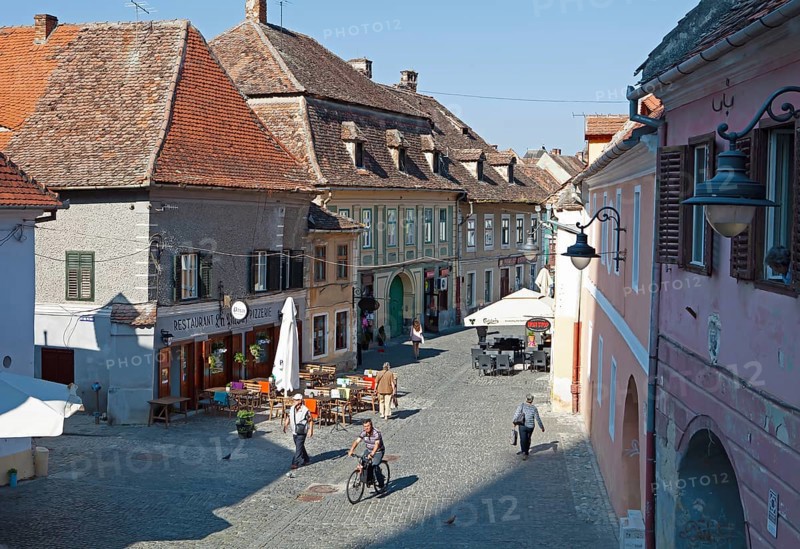 Alley behind the Lugenbrucke