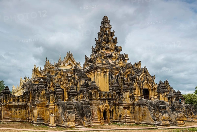 Maha Aungmye Bonzan Monastery