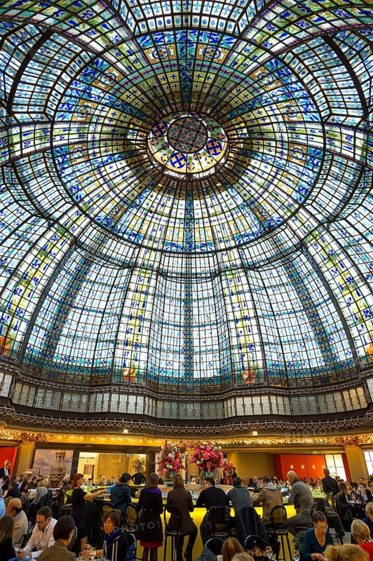Restaurant with Art Nouveau cupola