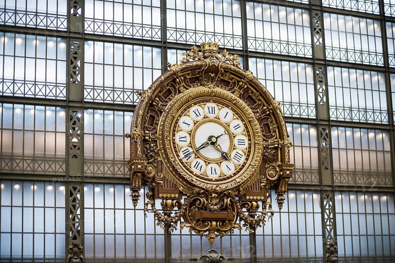 Belle Epoque station clock