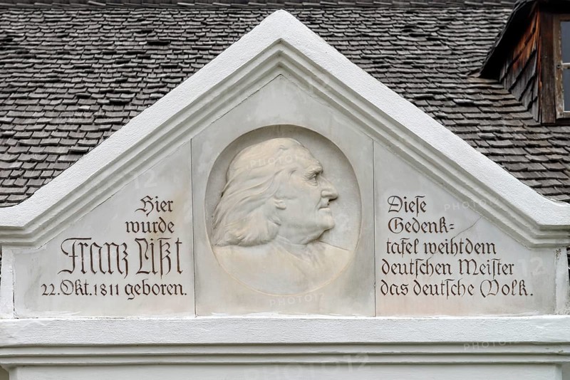 Franz Liszt relief above the entrance to the Liszt Museum