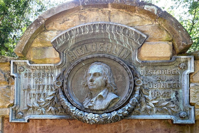 Holderlin monument Klosterhof
