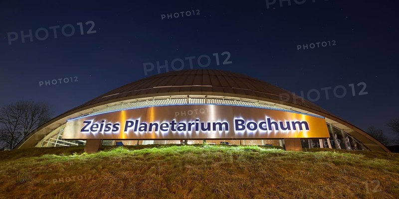 Zeiss Planetarium at night