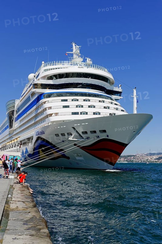 Cruise ship AIDAstella