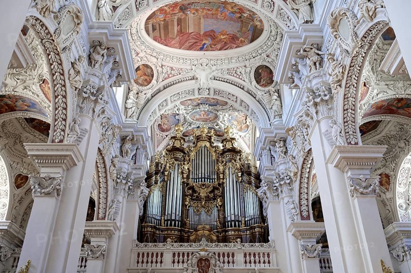 Organ in the Cathedral of St. Stephen