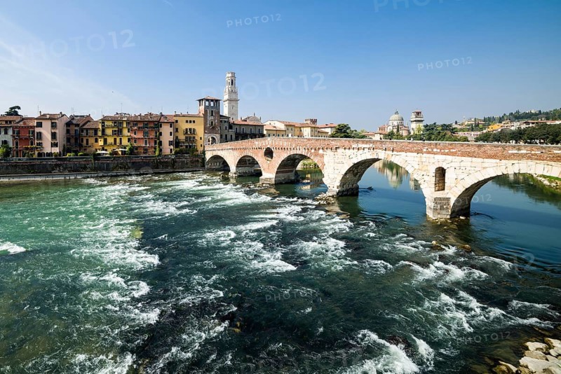 Ponte Pietra bridge