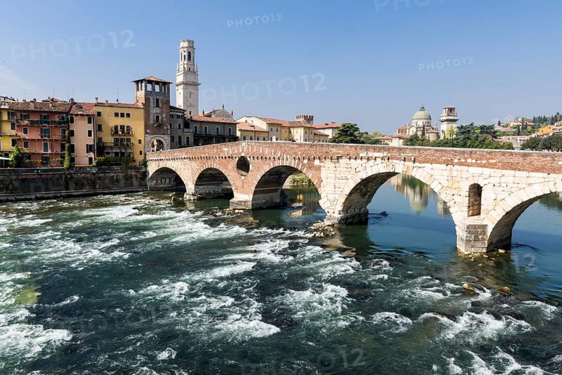 Ponte Pietra bridge