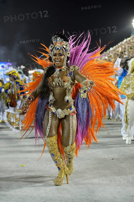 Samba dancer Raissa Oliveira