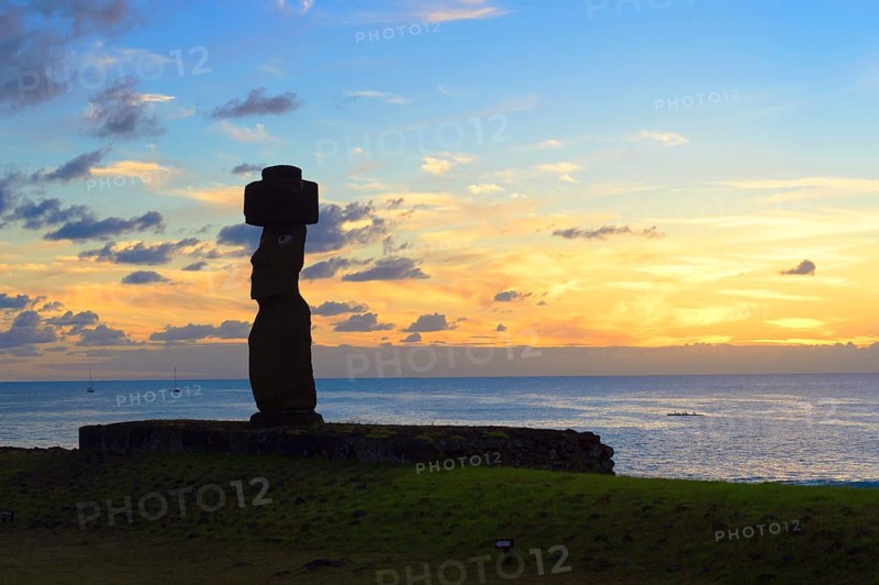 Tahai ceremonial complex at sunset