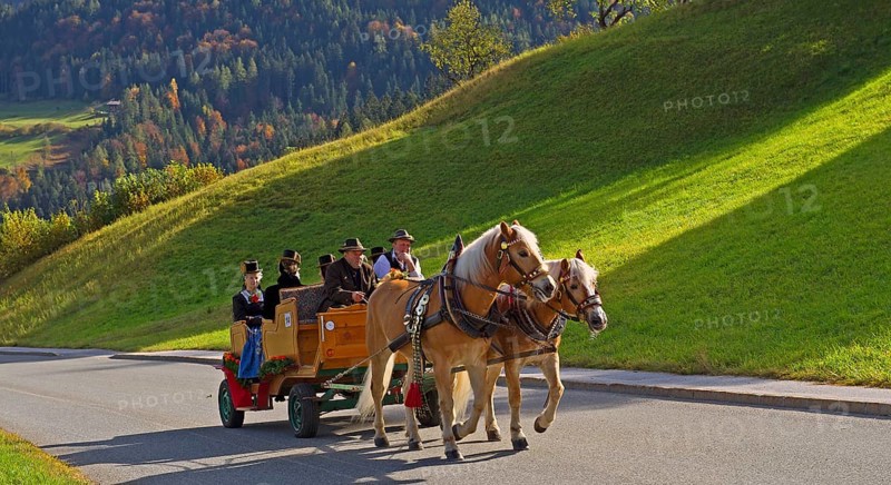 Leonhardiritt procession
