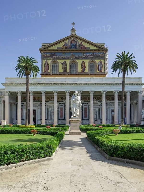 Statue of St Paul