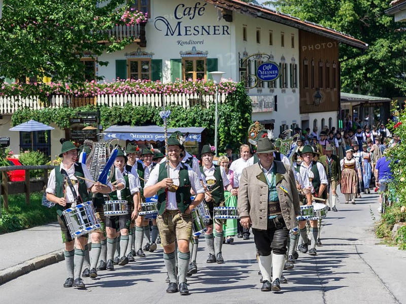 Traditional parade on the Schliersee church day