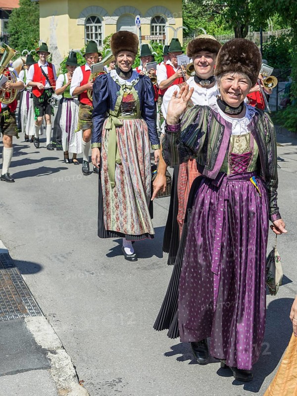 Traditional parade on the Schliersee church day